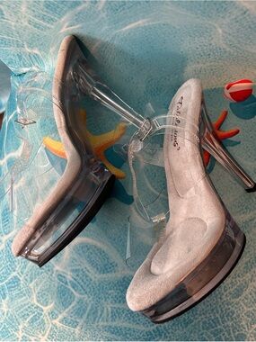 Clear Strap Women’s Sandals in Beige.  Size 11